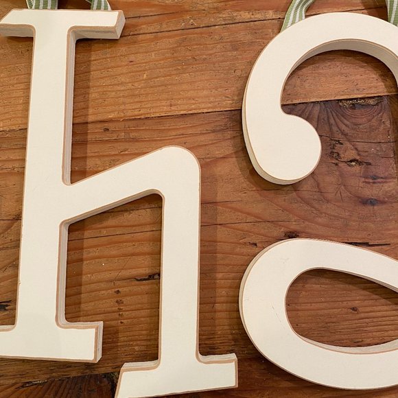 Wooden hanging wall letters H-A-R-P-E-R - Picture 5 of 6